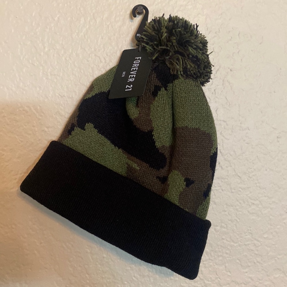 Forever 21 camo beanie